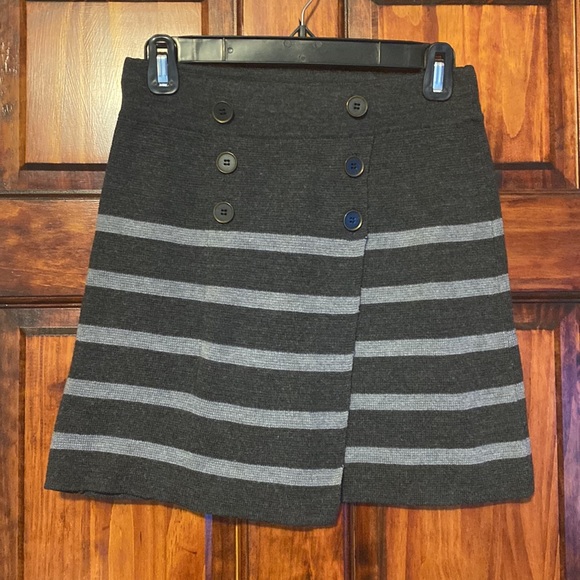 Ann Taylor LOFT Petites Wool-Blend Military Striped Gray Mini Sweater Skirt XXSP - Picture 4 of 10